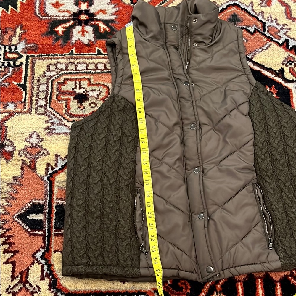 Maurices Quilted Vest in Dark Brown and Olive Size 0 - Picture 5 of 8